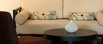Ocean Hotel Miami Beach
